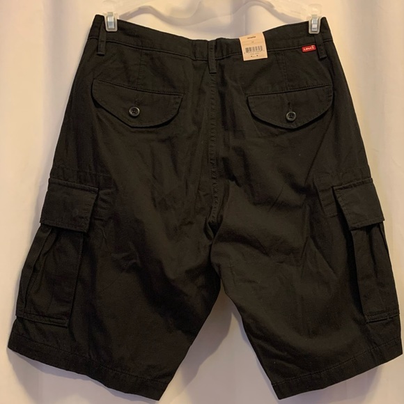Levi’s black cargo shorts size 28 - Picture 2 of 4